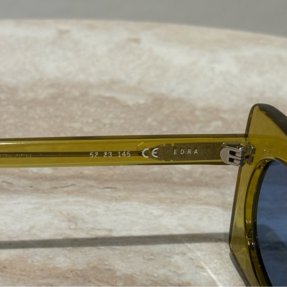 Akila Edra Rectangular Shaped Sunglasses - image 7